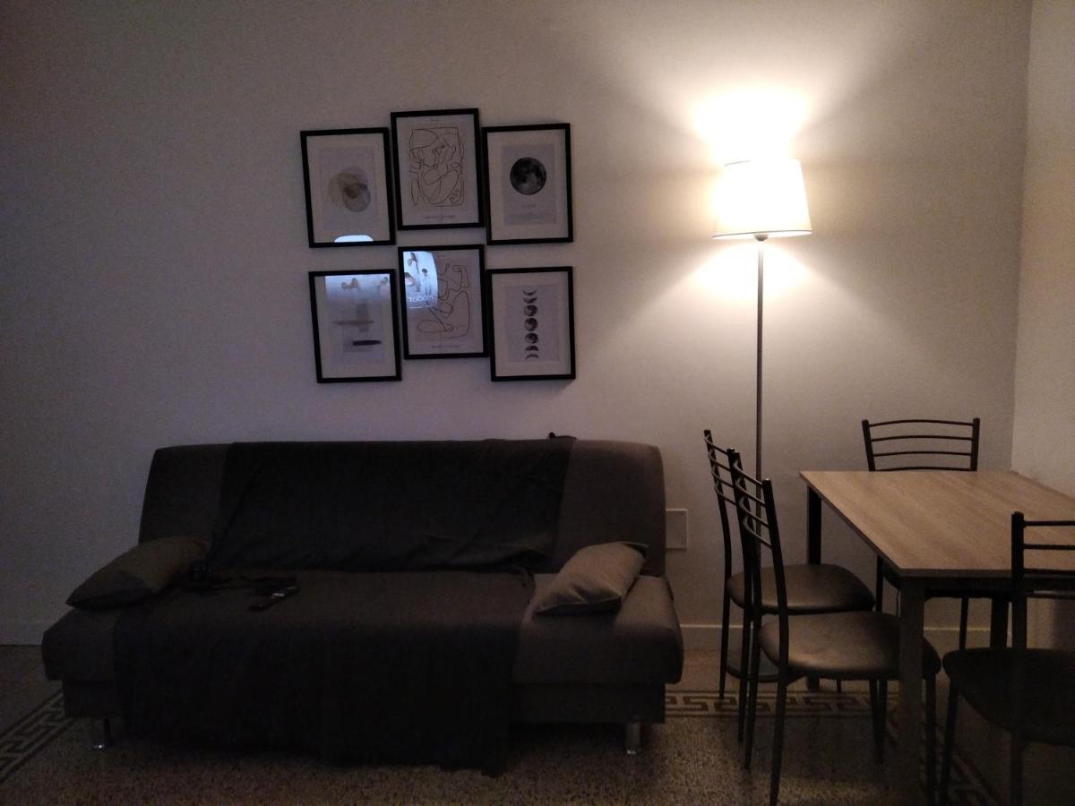 Chiarini22 Apartments Наполи Екстериор снимка