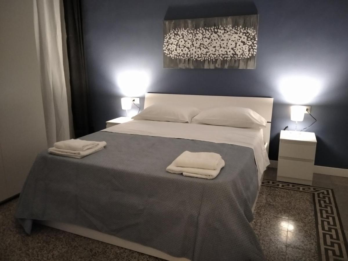 Chiarini22 Apartments Наполи Екстериор снимка