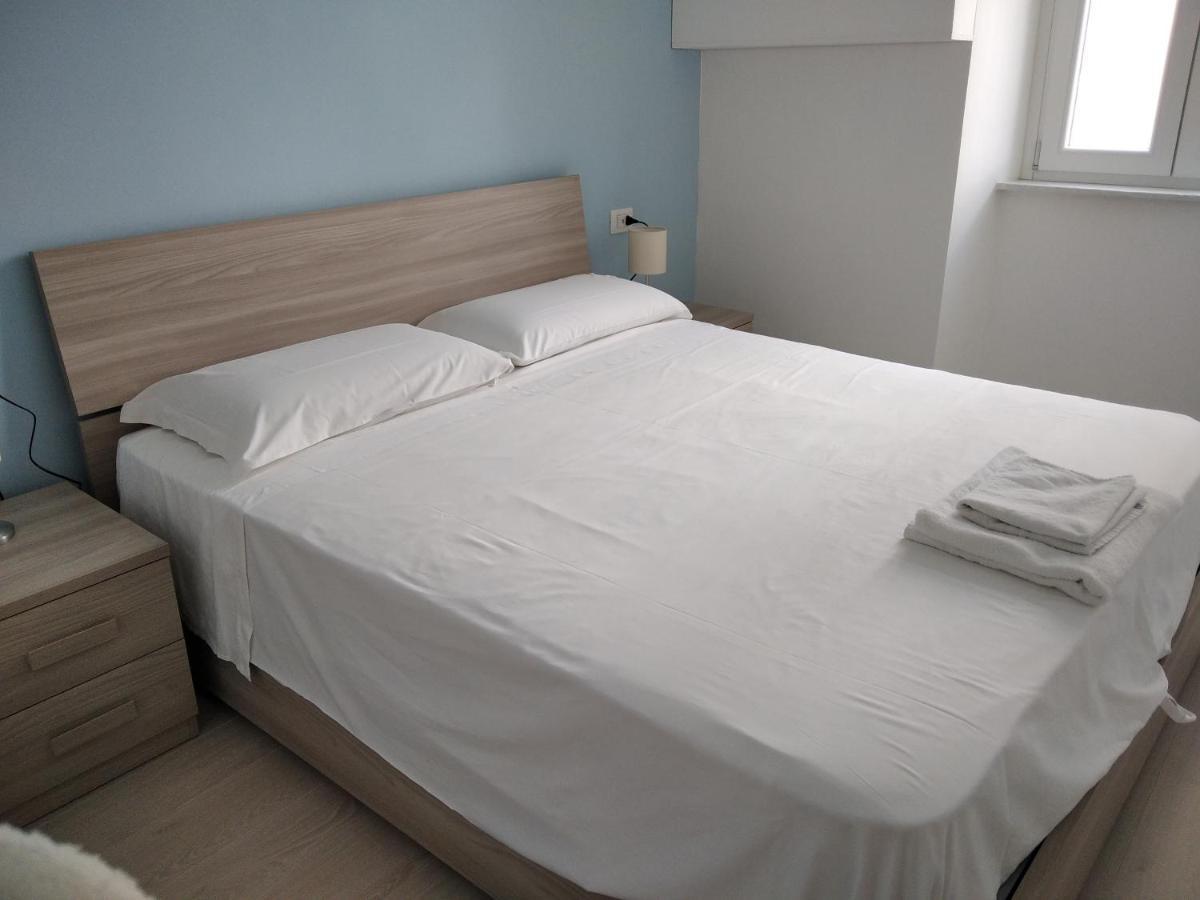 Chiarini22 Apartments Наполи Екстериор снимка