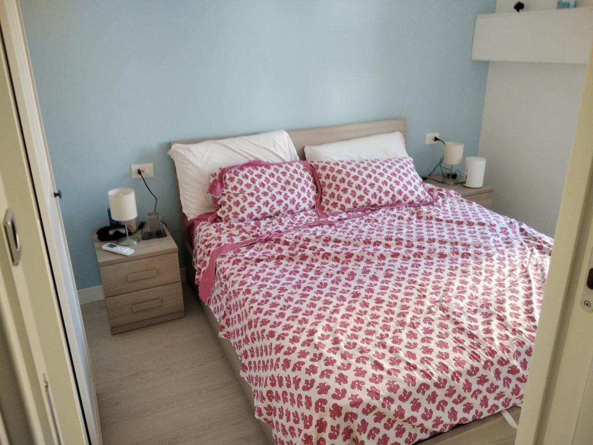 Chiarini22 Apartments Наполи Екстериор снимка