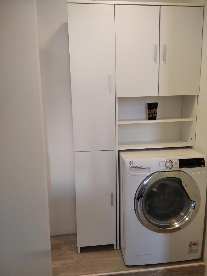 Chiarini22 Apartments Наполи Екстериор снимка