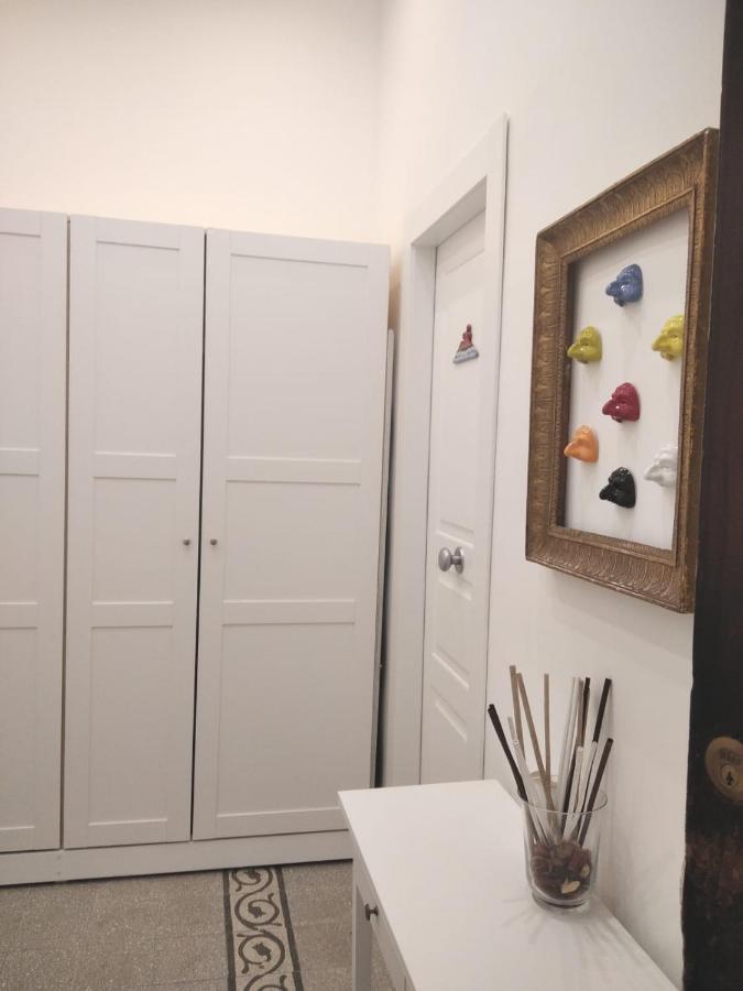 Chiarini22 Apartments Наполи Екстериор снимка