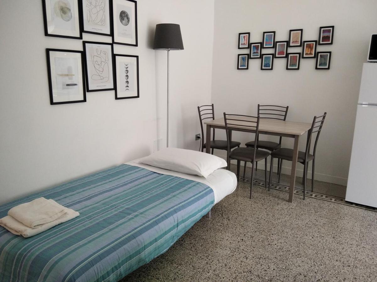 Chiarini22 Apartments Наполи Екстериор снимка