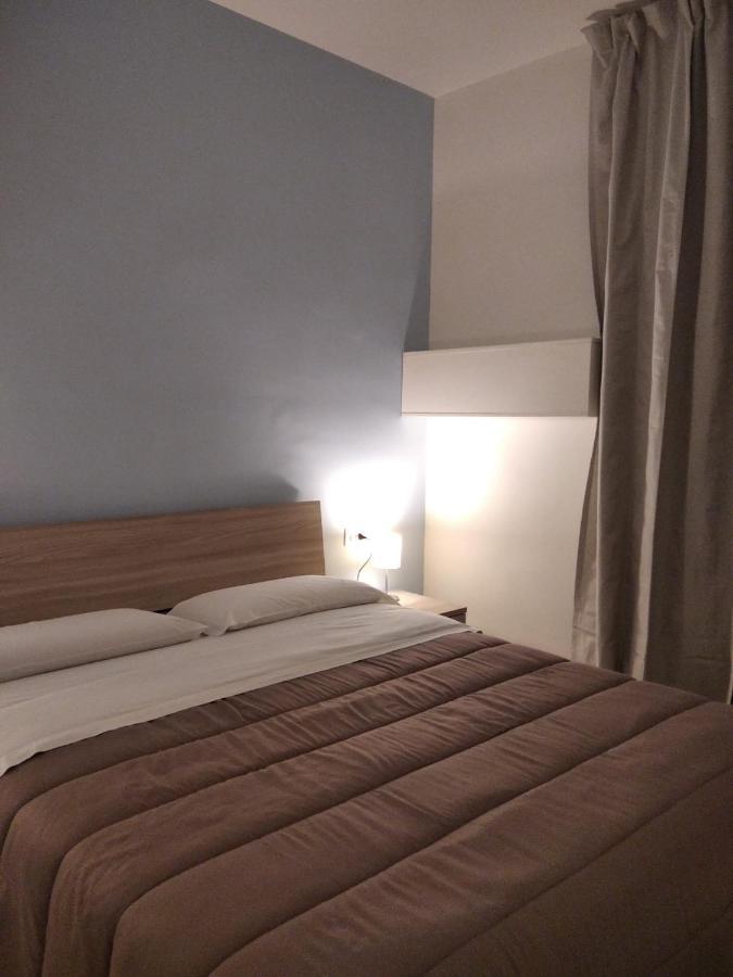 Chiarini22 Apartments Наполи Екстериор снимка
