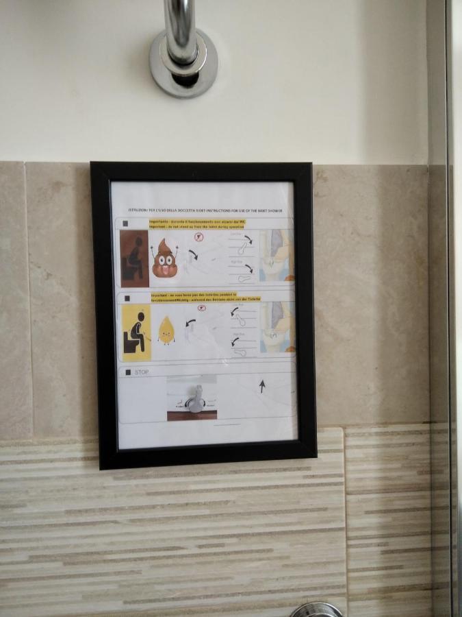 Chiarini22 Apartments Наполи Екстериор снимка
